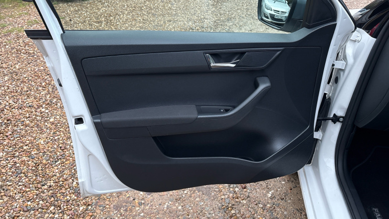 Skoda Fabia 1.0 MPI Colour Edition 5dr Petrol Hatchback